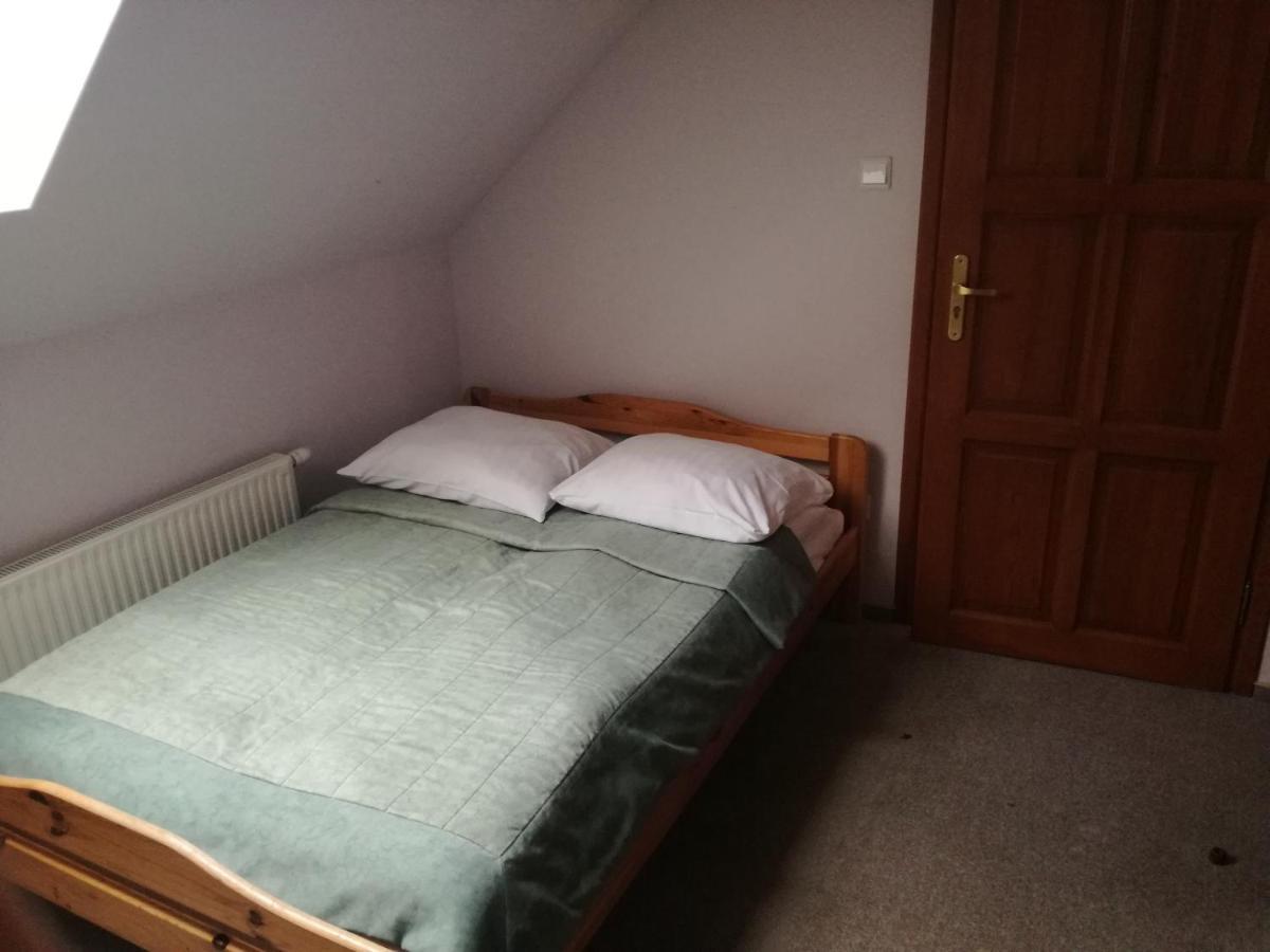 Pan Dom Pracy Tworczej W Wierzbie Wierzba Exteriér fotografie